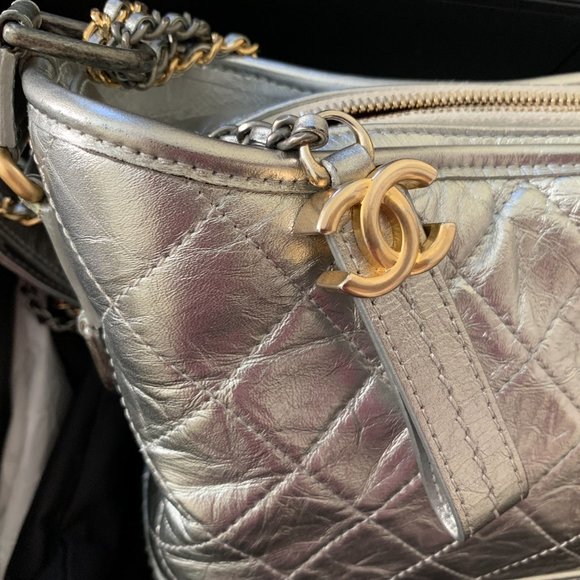 Chanel Medium Gabrielle Hobo Bag in Silver - Picture 4 of 11